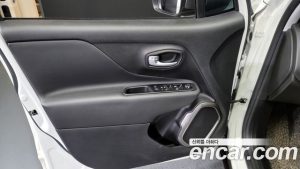 Jeep Renegade 1.6 Дизель Limited 2020 года из Южной Кореи