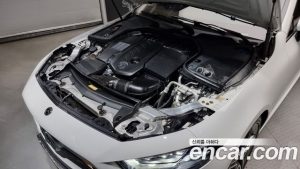Mercedes-Benz CLS-Class CLS300d AMG Line 2020 года из Южной Кореи