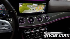 Mercedes-Benz CLS-Class CLS300d AMG Line 2020 года из Южной Кореи