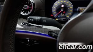 Mercedes-Benz CLS-Class CLS300d AMG Line 2020 года из Южной Кореи