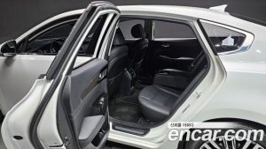 Kia K7 2.5 GDI Noblesse 2020 года из Южной Кореи