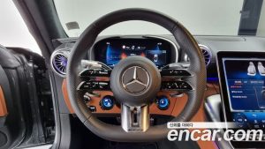 Mercedes-Benz SL-Class AMG SL63 4MATIC+ 2023 года из Южной Кореи