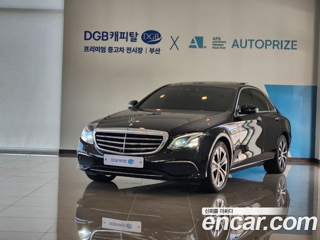 Mercedes-Benz E-Class E300e Exclusive 2019 года из Кореи