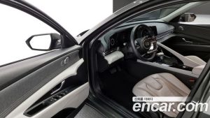 Hyundai AVANTE 1.6 2021 года из Южной Кореи