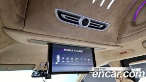 Kia Carnival Бензин 9-Seater HI-Limousine (Special Hi-End Version) 2020 года из Южной Кореи