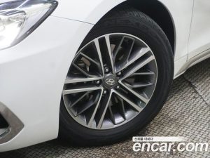 Hyundai Grandeur 2.4 Premium 2019 года из Южной Кореи