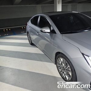 Hyundai AVANTE 1.6 2020 года из Южной Кореи