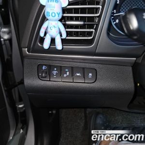 Hyundai AVANTE 1.6 2020 года из Южной Кореи
