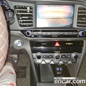 Hyundai AVANTE 1.6 2020 года из Южной Кореи