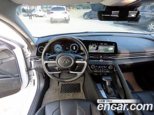 Hyundai AVANTE 1.6 2021 года из Южной Кореи