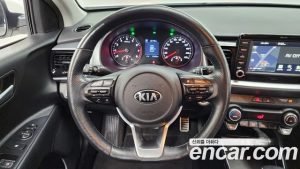 Kia Stonic 1.4 2020 года из Южной Кореи