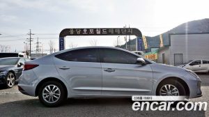 Hyundai AVANTE 1.6 2020 года из Южной Кореи