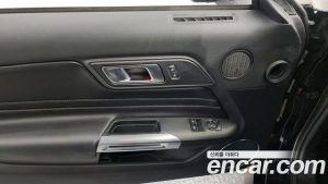 Ford Mustang Coupe 2021 года из Южной Кореи