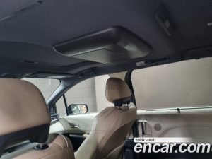 Toyota Sienna 2.5 HYBRID 2WD 2021 года из Южной Кореи