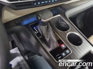 Toyota Sienna 2.5 HYBRID 2WD 2021 года из Южной Кореи