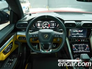 Lamborghini Urus 4.0 V8 S 2023 года из Южной Кореи