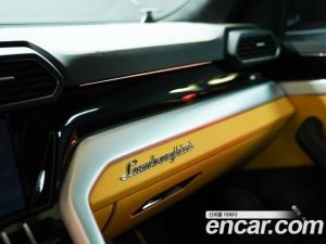 Lamborghini Urus 4.0 V8 S 2023 года из Южной Кореи