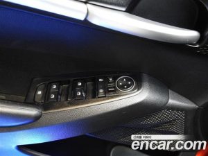 Kia Seltos Бензин 1.6 Turbo 2WD 2020 года из Южной Кореи