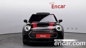 Mini Clubman JCW 2021 года из Южной Кореи