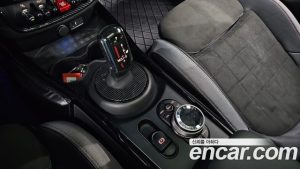 Mini Clubman JCW 2021 года из Южной Кореи