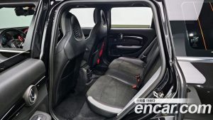 Mini Clubman JCW 2021 года из Южной Кореи
