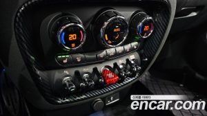 Mini Clubman JCW 2021 года из Южной Кореи
