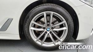 BMW 5-Series 520d M Sport Plus 2020 года из Южной Кореи