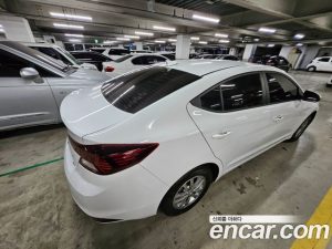 Hyundai AVANTE 1.6 2020 года из Южной Кореи