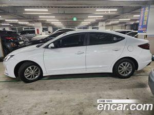 Hyundai AVANTE 1.6 2020 года из Южной Кореи