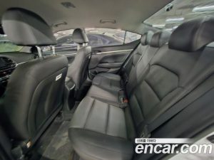 Hyundai AVANTE 1.6 2020 года из Южной Кореи