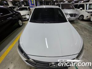 Hyundai AVANTE 1.6 2020 года из Южной Кореи