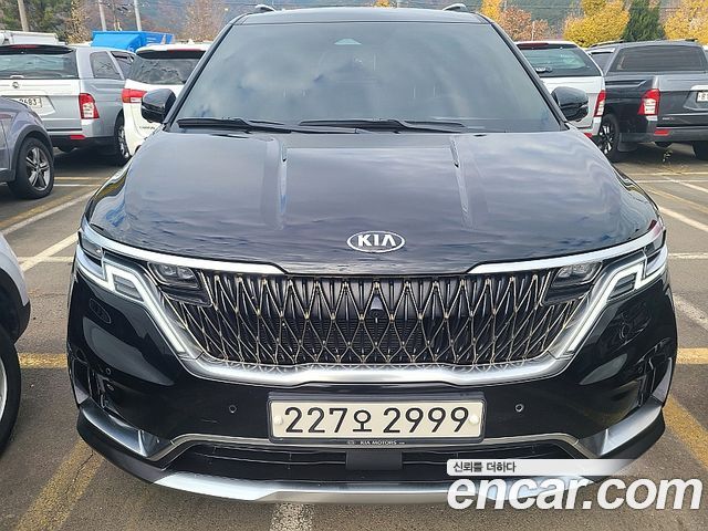 Kia Carnival 9-Seater Noblesse 2021 года из Кореи