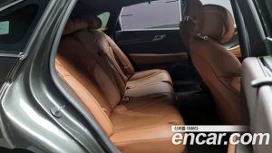 Genesis G80 Бензин 3.5 Turbo AWD 2024 года из Южной Кореи