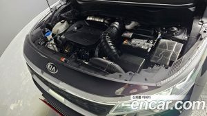 Kia Seltos Бензин 1.6 Turbo 4WD 2020 года из Южной Кореи