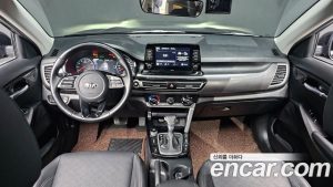 Kia Seltos Бензин 1.6 Turbo 4WD 2020 года из Южной Кореи