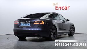 Tesla Model S LONG RANGE 2020 года из Южной Кореи
