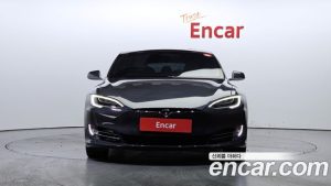 Tesla Model S LONG RANGE 2020 года из Южной Кореи
