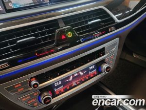 BMW 7-Series 730Ld xDrive Design Pure Excellence 2020 года из Южной Кореи