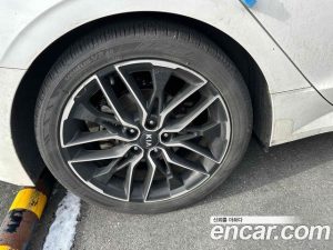 Kia K5 1.6 Turbo 2020 года из Южной Кореи