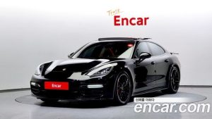 Porsche Panamera 4.0 GTS 2020 года из Южной Кореи
