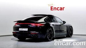 Porsche Panamera 4.0 GTS 2020 года из Южной Кореи