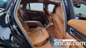 Porsche Panamera 4.0 GTS 2020 года из Южной Кореи