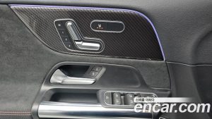 Mercedes-Benz GLA-Class GLA250 4MATIC 2020 года из Южной Кореи