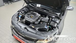 Kia K5 2.0 2020 года из Южной Кореи