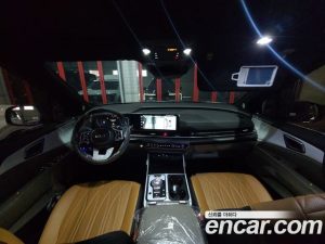 Kia Carnival Бензин 9-Seater Prestige 2024 года из Южной Кореи