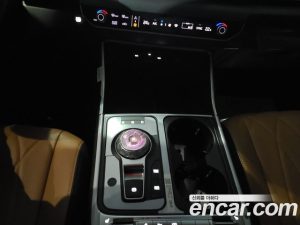 Kia Carnival Бензин 9-Seater Prestige 2024 года из Южной Кореи