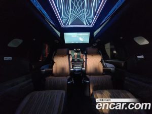 Kia Carnival Бензин 9-Seater Prestige 2024 года из Южной Кореи
