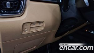 Kia Sorento HEV 1.6 2WD 2021 года из Южной Кореи