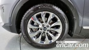 Kia Sorento Дизель 2.0 2WD 2020 года из Южной Кореи