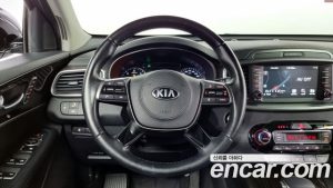 Kia Sorento Дизель 2.0 2WD 2020 года из Южной Кореи